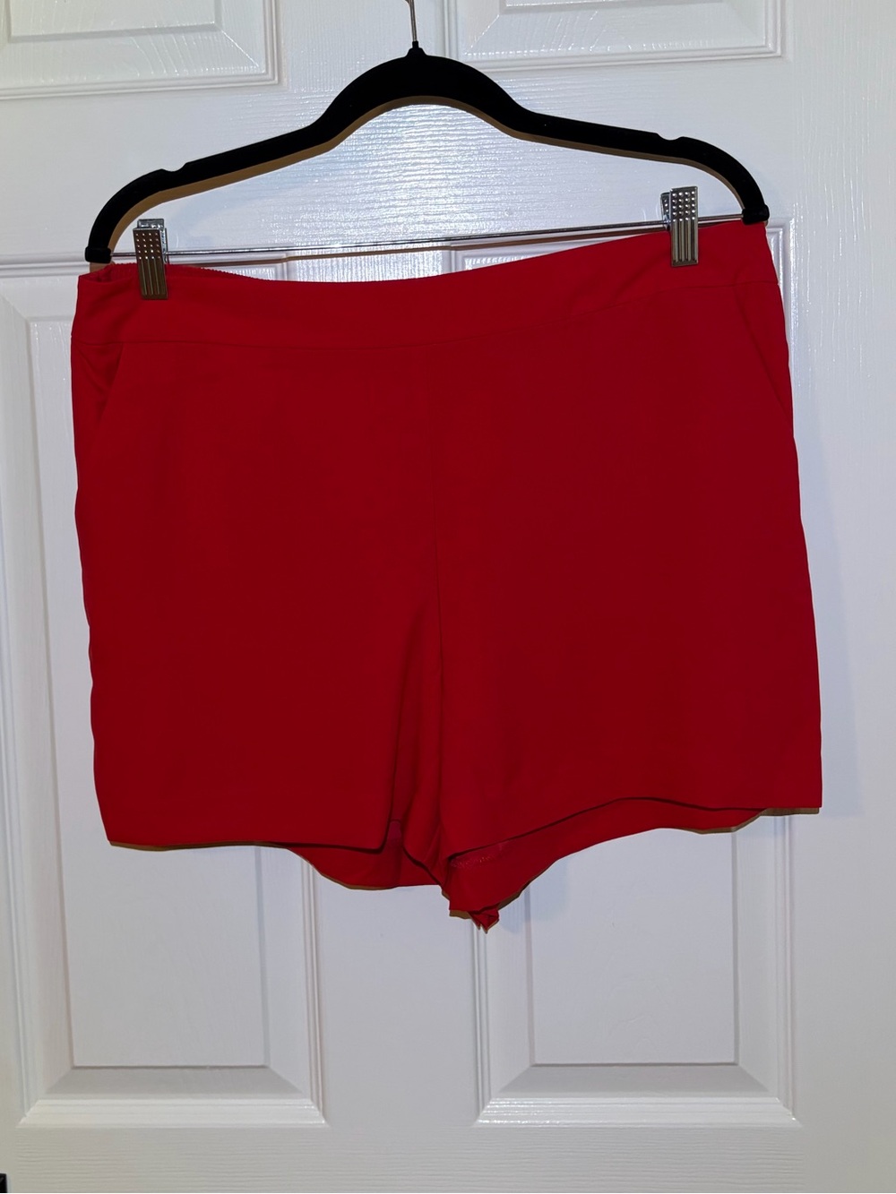 NWOT Loft Silky Dressy Sexy Short in Bold Coral Red With Pockets. Large